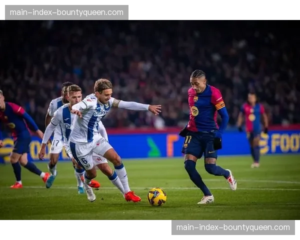 马赛主力边锋遭遇肌肉伤病,预计将影响其未来三周冲刺与射门表现