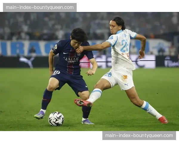 马赛俱乐部举办“足球与社区”公益活动，邀请千名青少年观赛